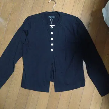 agnis b. 블랙 긴팔 가디건 사이즈 2