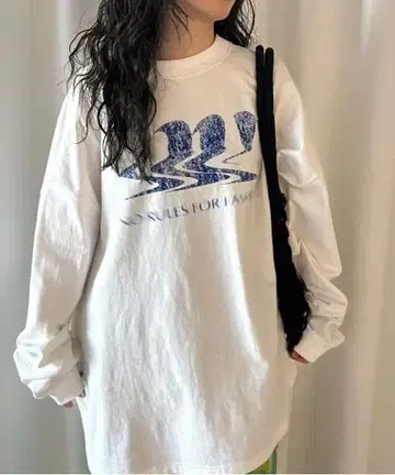 AmeriVINTAGE AM LOGO OVER LONG TEE