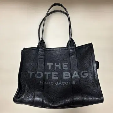 MARC JACOBS 더 레더 라지 토트백