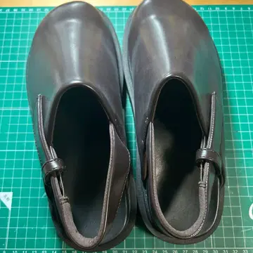 새상품급 유니클로 그록 신발 M 사이즈 브라운