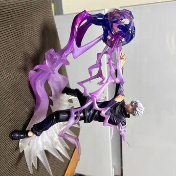 주술회전 고죠 피규어