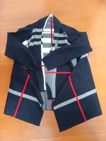 소매 달린 스톨 새상품급! 울! 가디건 스타일 네이비 타탄 체크 고급