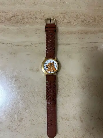 디즈니 손목시계 심바