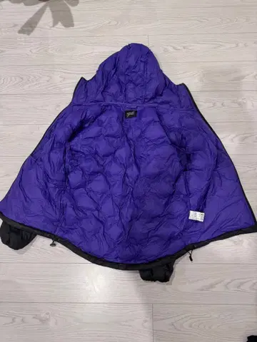 리버서블 다운 자켓 보라색 블랙