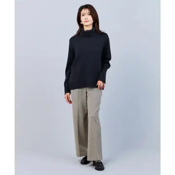 알파 큐빅 터틀넥 풀오버