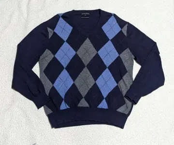 MUSEE JOYEUX 캐시미어 100% 아가일 무늬 V넥 니트