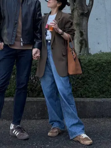 [ 24 ] 야누크 하이웨스트 와이드 데님