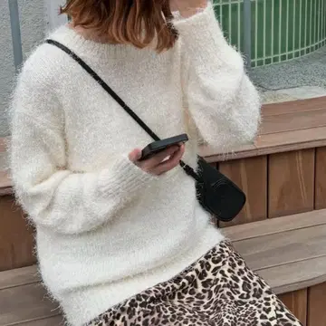 새상품 meilmada 페더 니트 풀오버 복슬복슬 니트