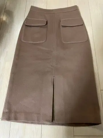 Spick and Span 택 포함 새상품 포켓 부착 미디 스커트 34