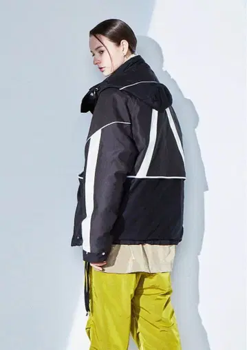 ANEI M.P.ARMY PARKA REV