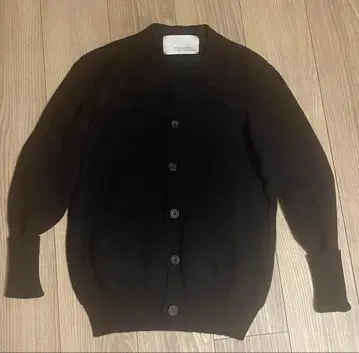 S.E.H. KELLY 다크 네이비 가디건 S 사이즈 수제 영국제