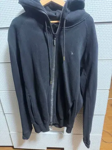 우노피우노우과레토레 릴랙스 큐빅 후드티