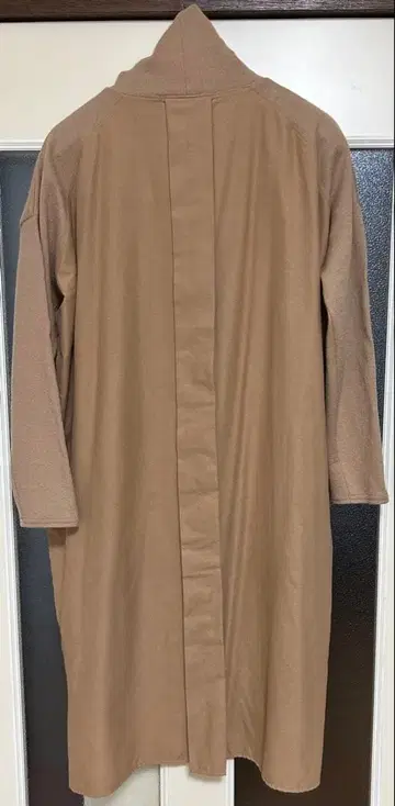 베이지 터틀넥 원피스