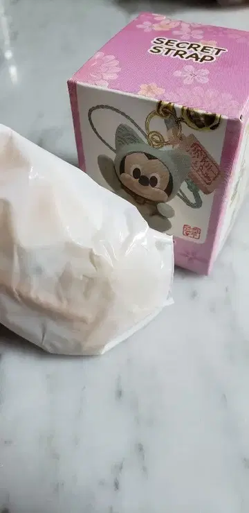 디즈니 스토어 설날 시크릿 스트랩 베이맥스