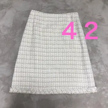 새상품 밑단 프릴이 멋진 트위드 스커트