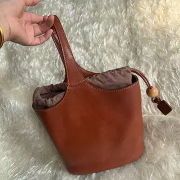 브라운 가죽 복조리형 숄더백