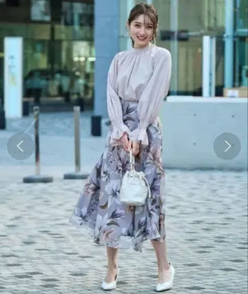 시어 빅 플라워 프린트 스커트