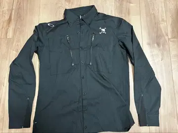 Oakley 블랙 스트라이프 셔츠 L 사이즈