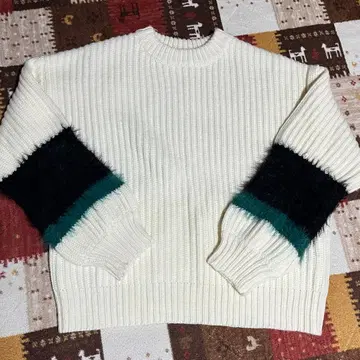 새상품 MOUSSY 두꺼운 원단 니트