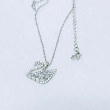 스와로브스키 목걸이 펜던트 여성용 스완 레이크 실버