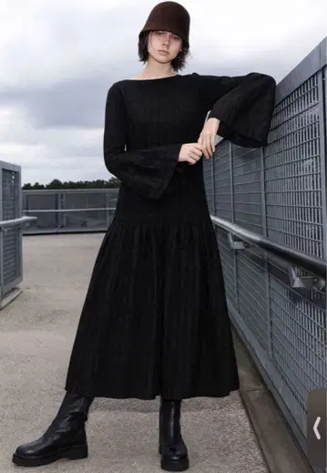 프레이 아이디 원피스 (블랙)