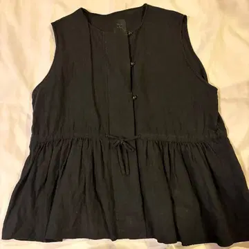 늑대와 올빼미 베스트 약간 기모 처리되어 있습니다