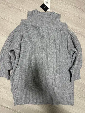 AZUL 그레이 하이넥 오버 사이즈 스웨터