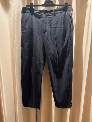 wislom 울 스트라이프 팬츠