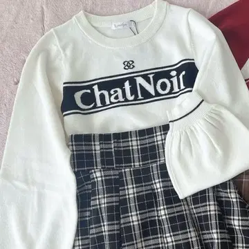 evelyn 에블린 로고 라인 니트