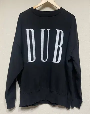 ISNESS MUSIC DUB 프린트 블랙 맨투맨