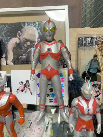 RAH 울트라맨 80 메디콤토이