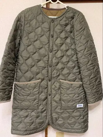 ARMEN 퀼팅 자켓 올리브 그린