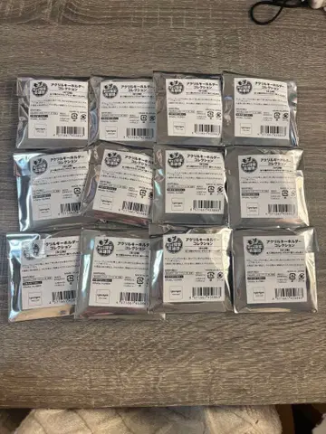 평범한 인물에서 시작하는 탐색 영웅 아크릴 키링 12개입