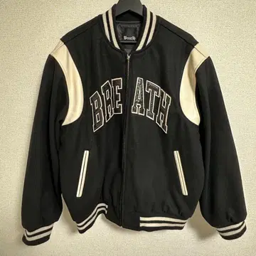 새상품급 BREATH PYTHON STADIUM JACKET BADHOP
