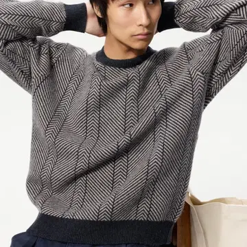 유니클로 JW 앤더슨 라무 크루넥 스웨터 (다크 그레이, M 사이즈)