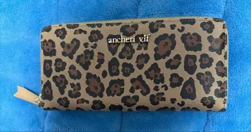새상품 ancheri vif 레오파드 무늬 장지갑