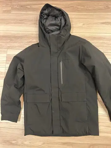 UNIQLO 하이브리드 다운 파카 M 사이즈