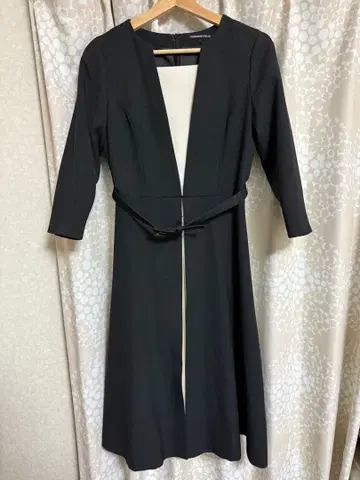 STRAWBERRY FIELDS 스트로베리 필드 플리츠 원피스