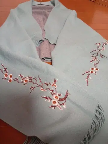 소매 달린 스톨 새상품급! 가디건 스타일 고급 자수 꽃무늬 리버서블