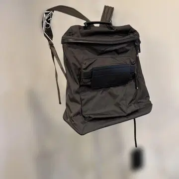 emmi 그레이 백팩