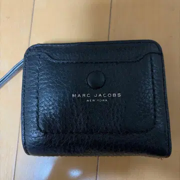 마크 제이콥스 블랙 접이식 지갑