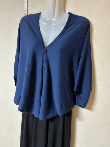 Plantation 네이비 오부소매 가디건