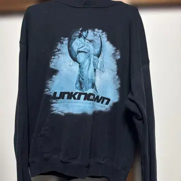 UNKNOWN 그래픽 후드티 블랙 컬러