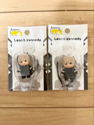 대캡콤전 레온 코스튬 큐피 2개