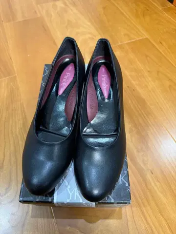 PRITEA 블랙 하이힐 펌프스