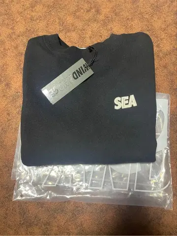 위단시 SEA 로고 블랙 T셔츠 당선품