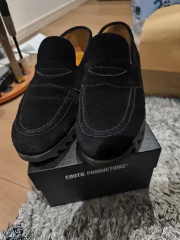 새상품급 2019AW/Raza Loafer/로퍼/스웨이드/샤크 밑창