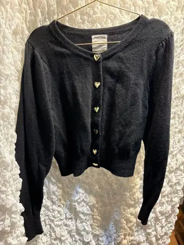 하트 버튼 니트 가디건 black