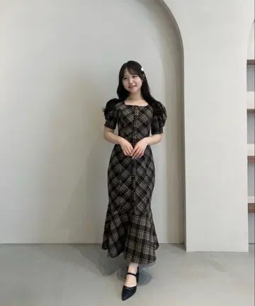 AnMILLE 안미르 스트레치 체크 머메이드 원피스 브라운