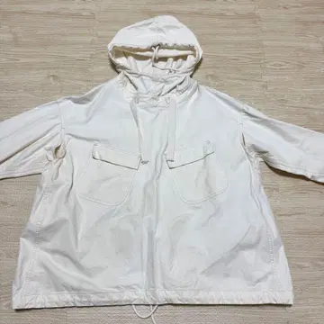 SEA 씨 마운틴 후드티 화이트 아이보리